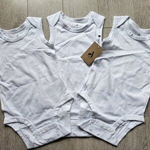 New Baby 3-Pack Sleeveless One-Piece  Onesie